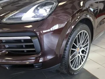 PORSCHE Cayenne Coupe E-Hybrid Platinum Edition