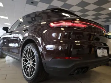 PORSCHE Cayenne Coupe E-Hybrid Platinum Edition