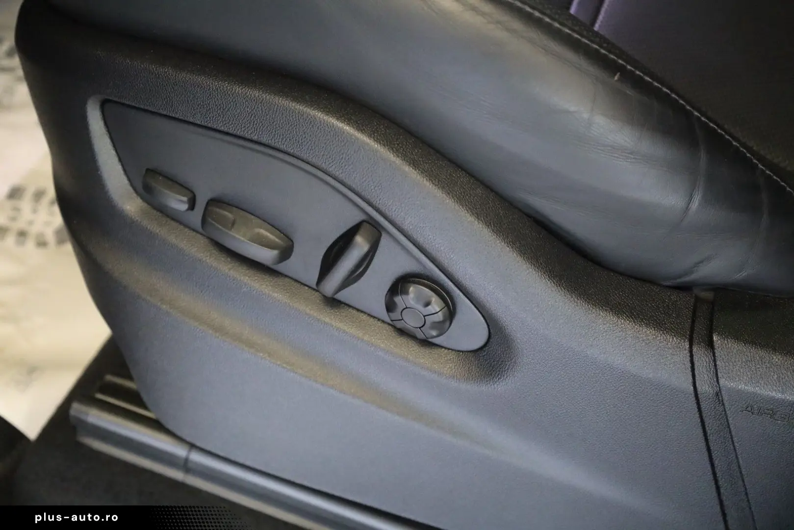 PORSCHE Cayenne Coupe E-Hybrid Platinum Edition