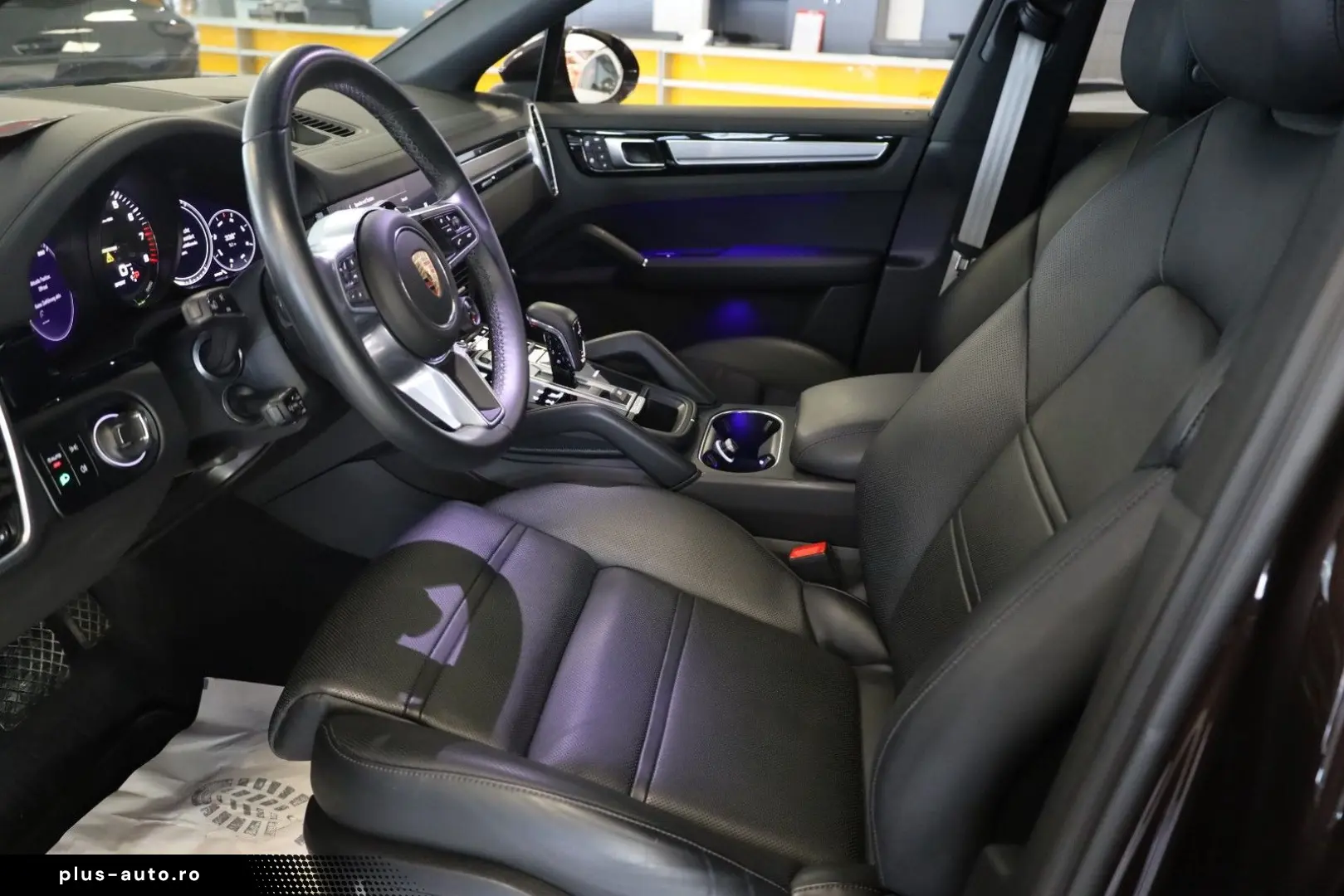 PORSCHE Cayenne Coupe E-Hybrid Platinum Edition