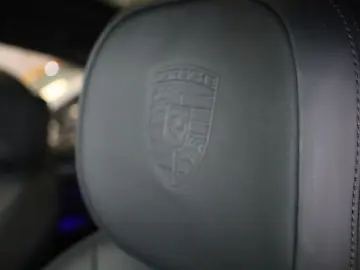 PORSCHE Cayenne Coupe E-Hybrid Platinum Edition