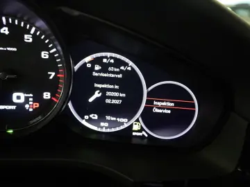 PORSCHE Cayenne Coupe E-Hybrid Platinum Edition