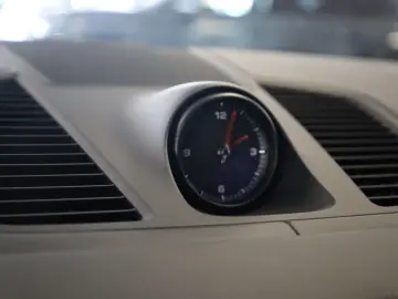 PORSCHE Cayenne Coupe E-Hybrid Platinum Edition