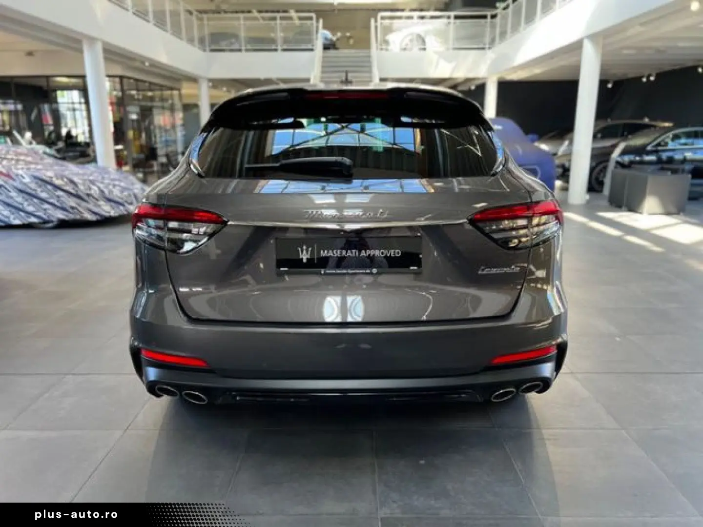 MASERATI Levante Modena MY22  Pano  Assistenten Navi LED