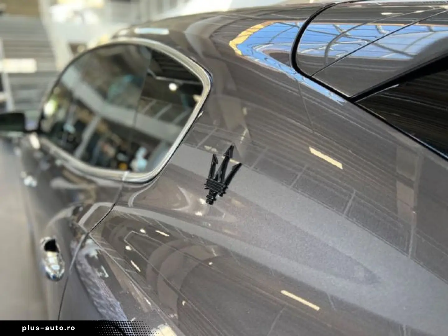 MASERATI Levante Modena MY22  Pano  Assistenten Navi LED