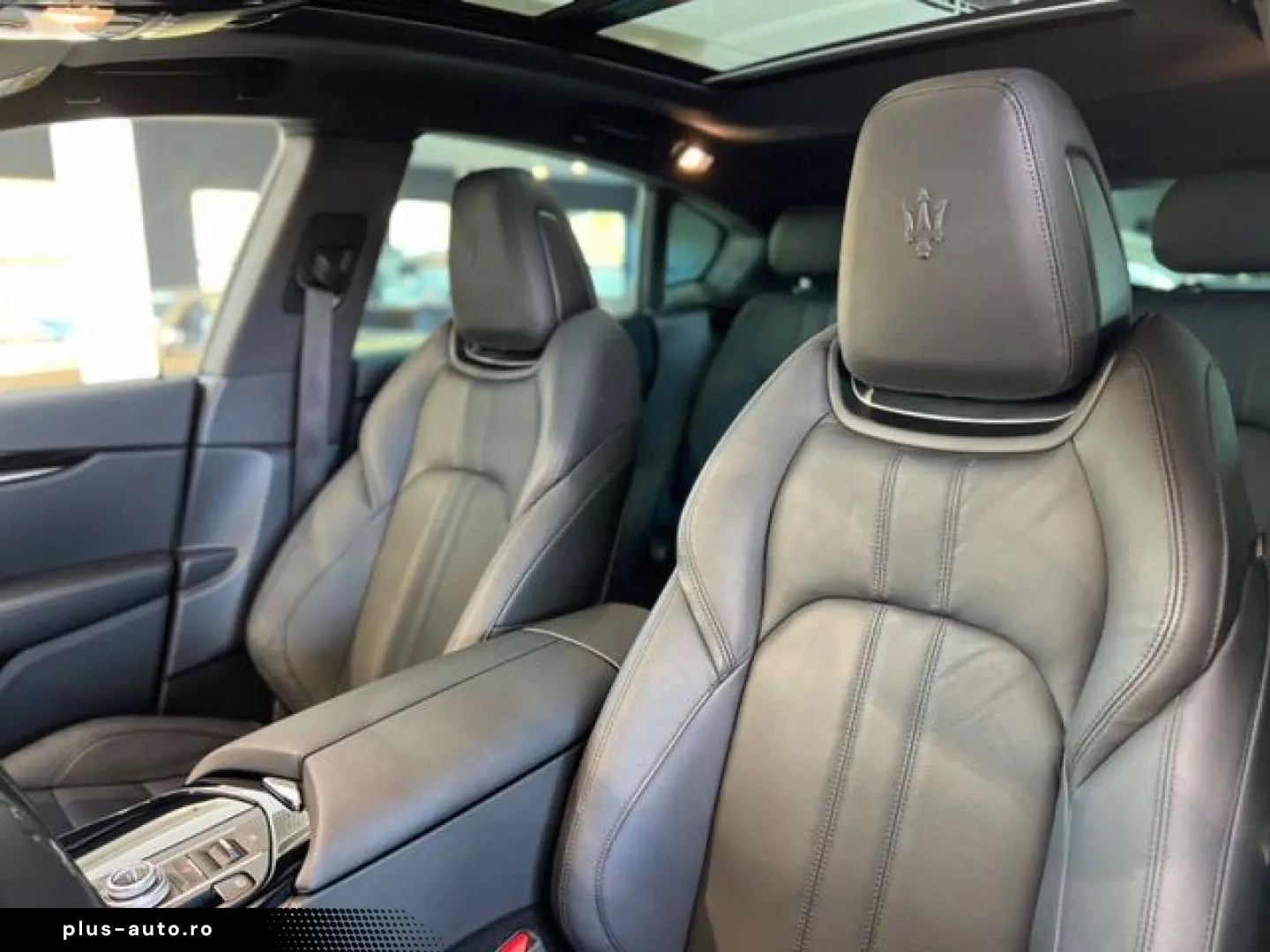 MASERATI Levante Modena MY22  Pano  Assistenten Navi LED