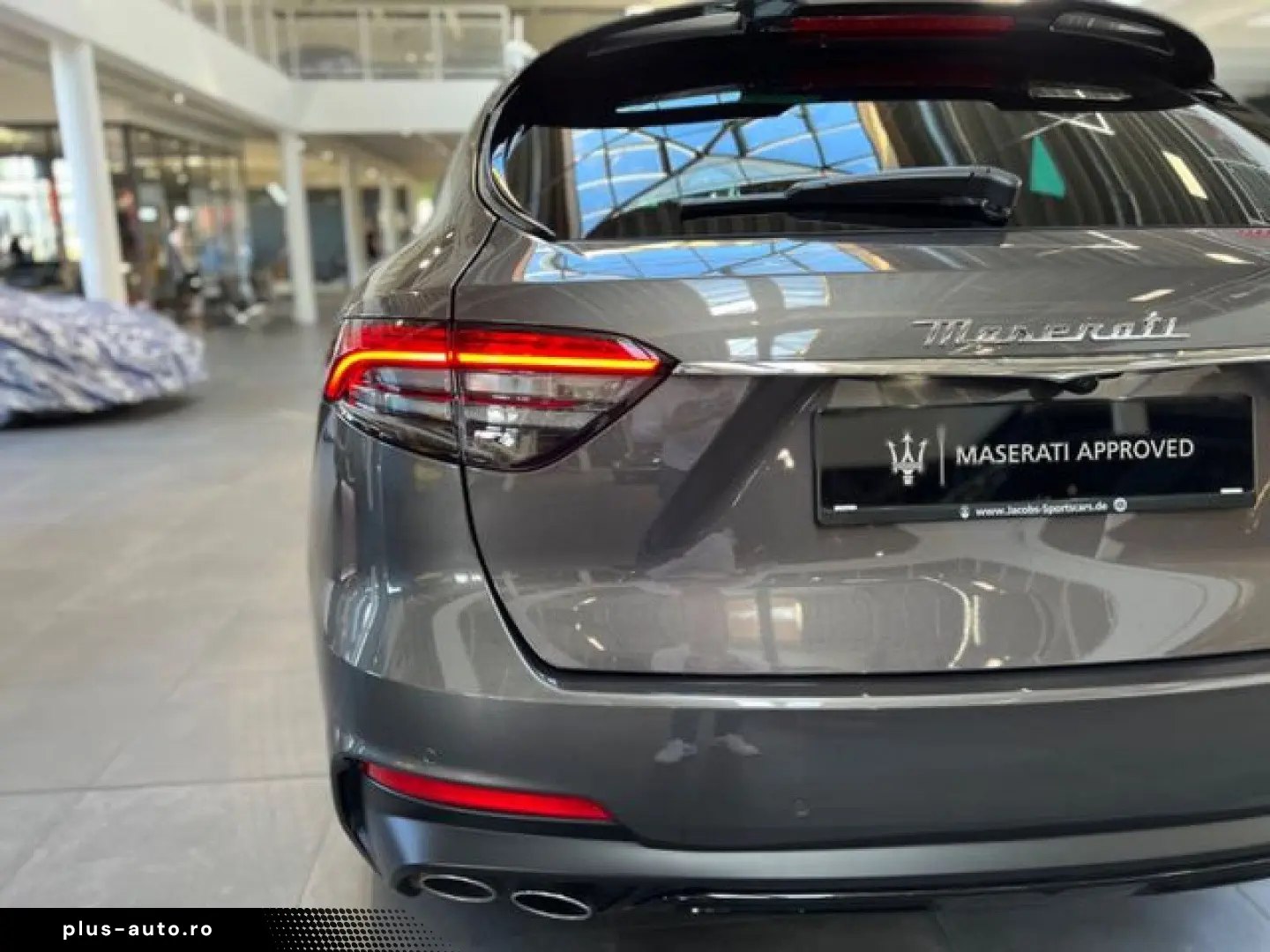 MASERATI Levante Modena MY22  Pano  Assistenten Navi LED