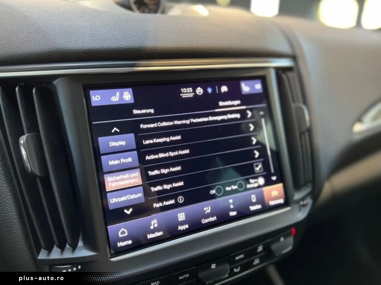 MASERATI Levante Modena MY22  Pano  Assistenten Navi LED