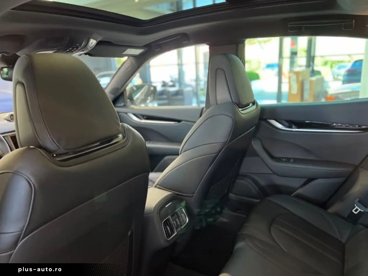 MASERATI Levante Modena MY22  Pano  Assistenten Navi LED