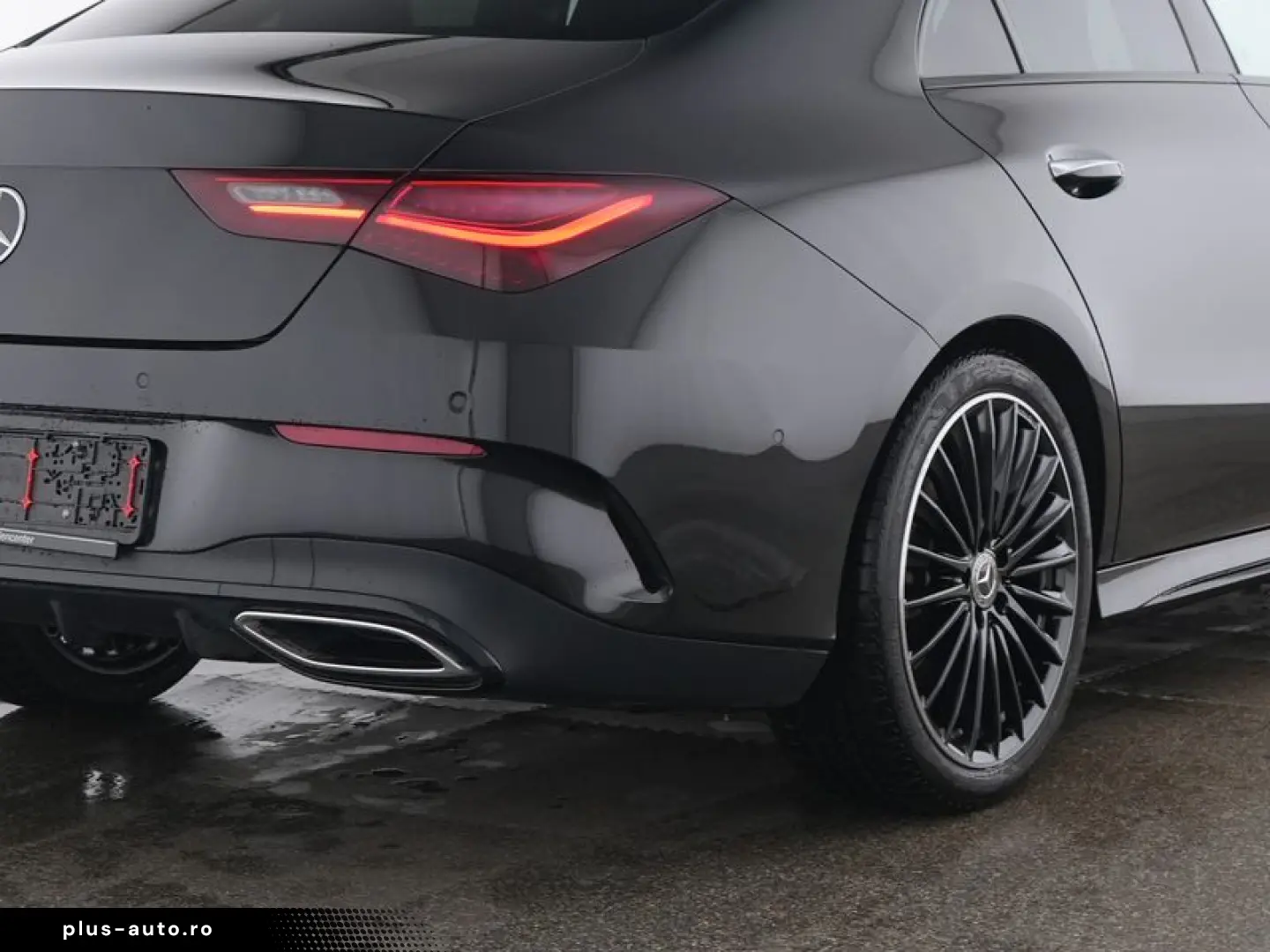 MERCEDES-BENZ CLA 200 Coupé AMG Night Pano AHK Burm DISTR 19