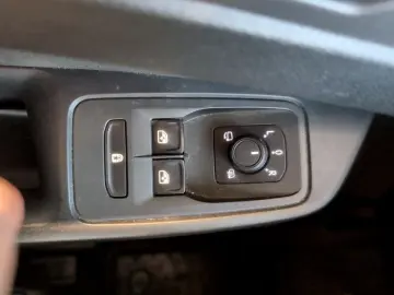 VW Caddy Maxi 2.0TDI DSG LR 7-Sitze SHZ App-Connect