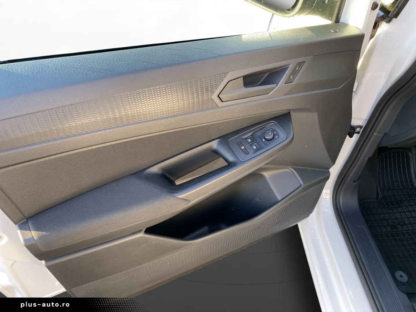 VW Caddy Maxi 2.0 TDI DSG PDC Navi Klima Frontkamer