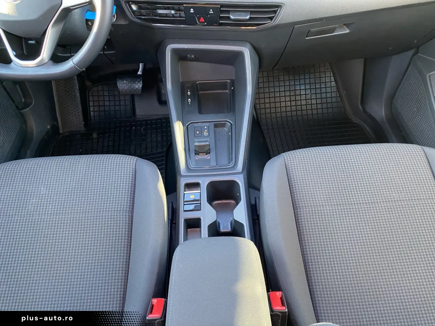 VW Caddy Maxi 2.0 TDI DSG PDC Navi Klima Frontkamer