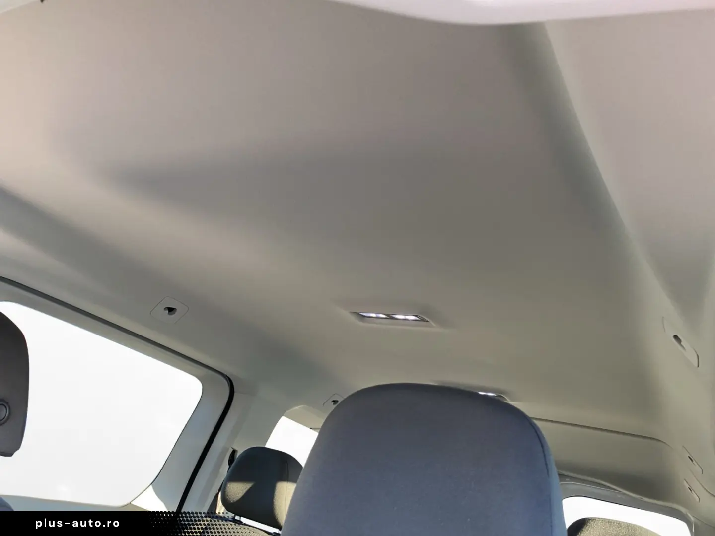 VW Caddy Maxi 2.0 TDI DSG PDC Navi Klima Frontkamer