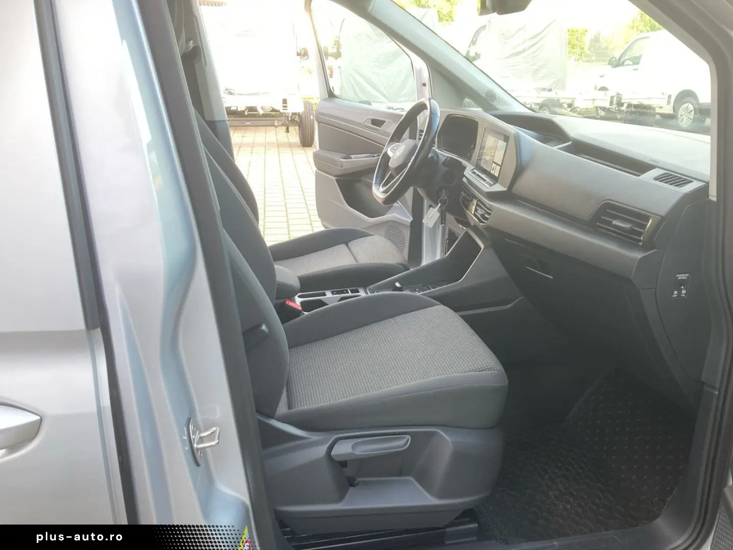 VW Caddy Maxi TDI 90 kw DSG AHK LED Navi ACC