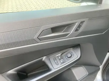 VW Caddy Maxi TDI 90 kw DSG AHK LED Navi ACC