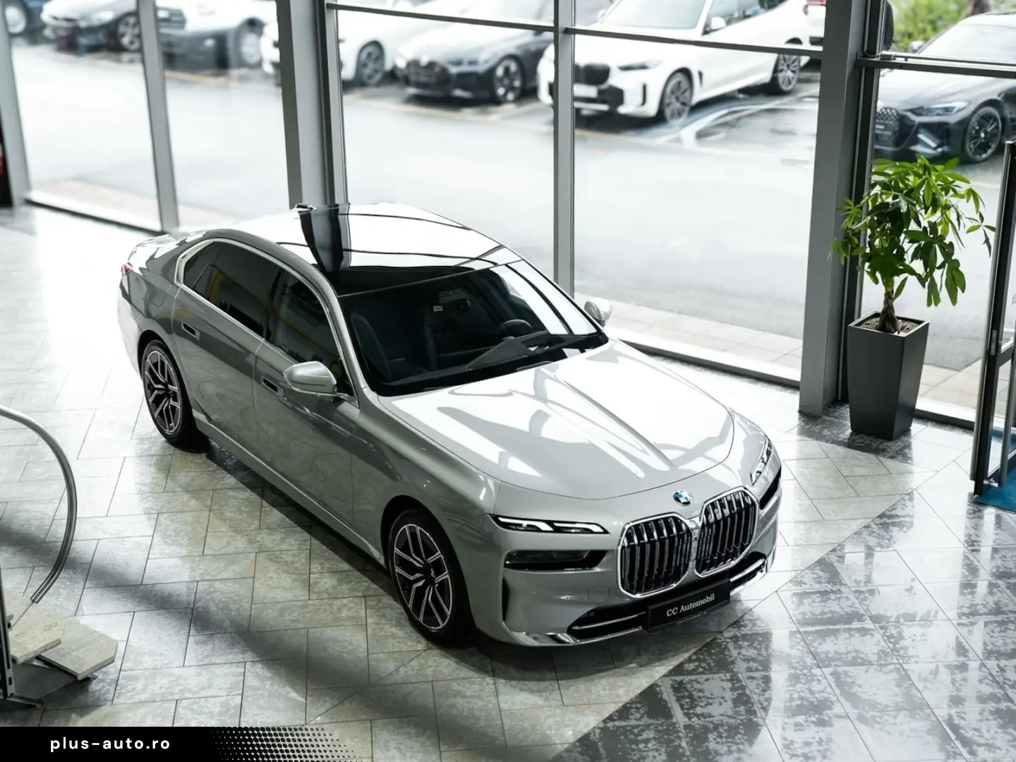 BMW 740 d xDrive B&W