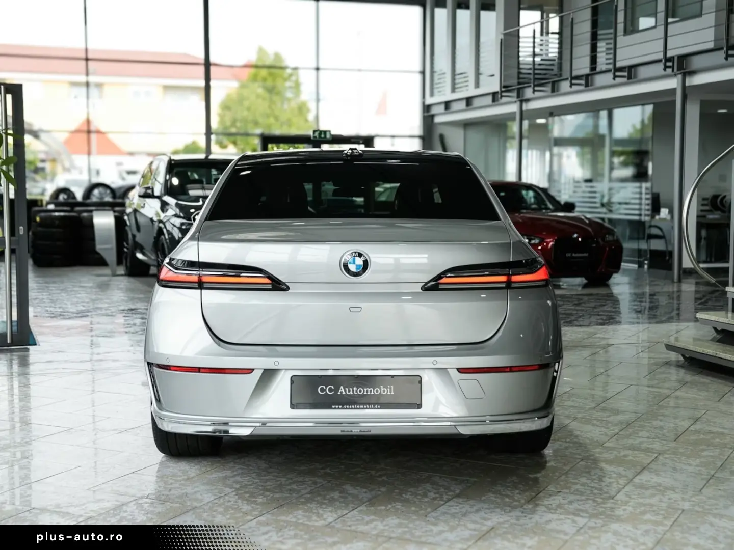 BMW 740 d xDrive B&W