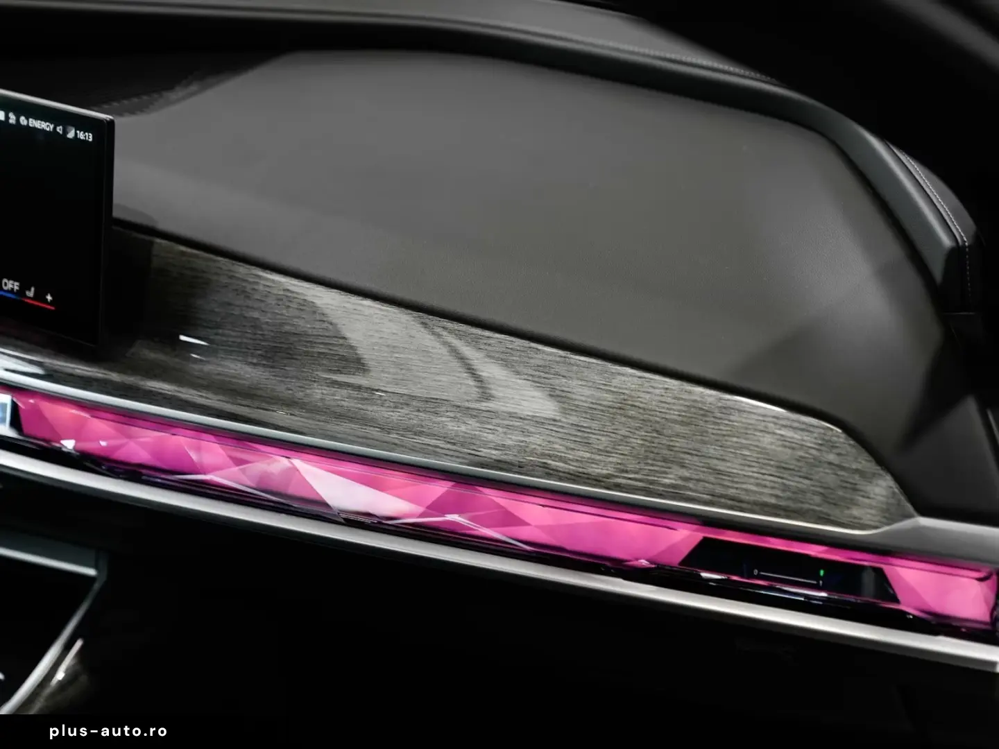 BMW 740 d xDrive B&W