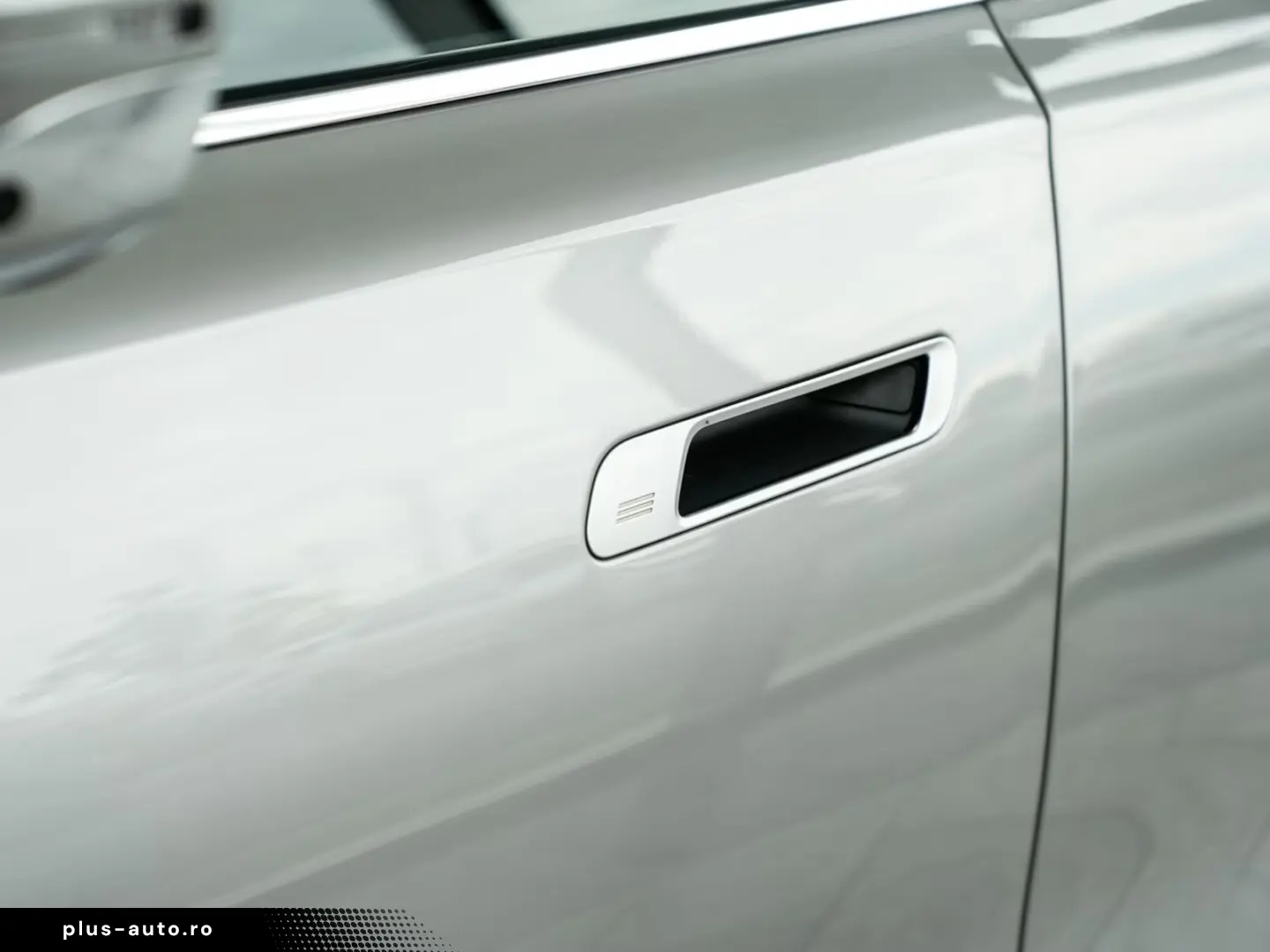 BMW 740 d xDrive B&W