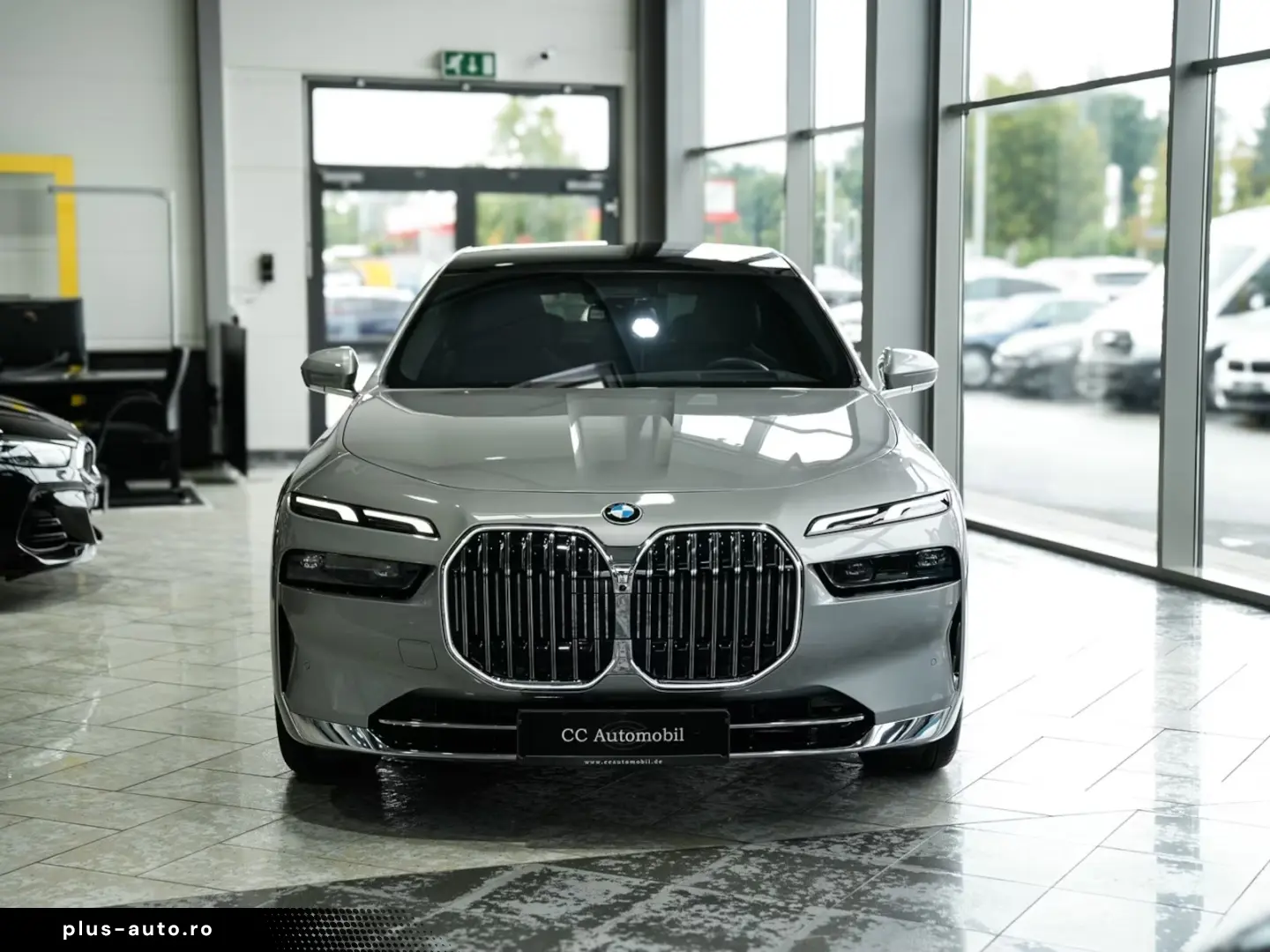 BMW 740 d xDrive B&W