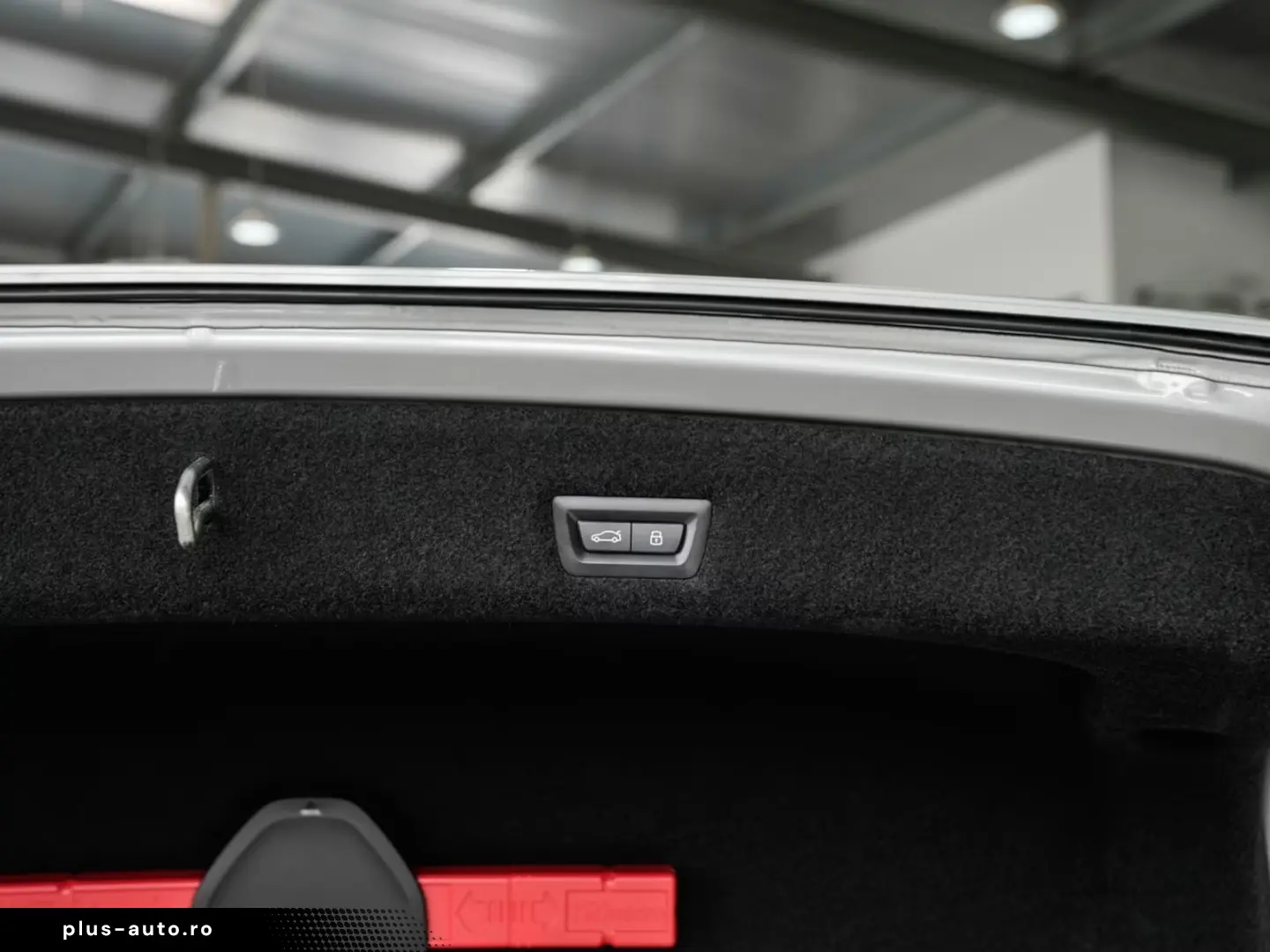 BMW 740 d xDrive B&W