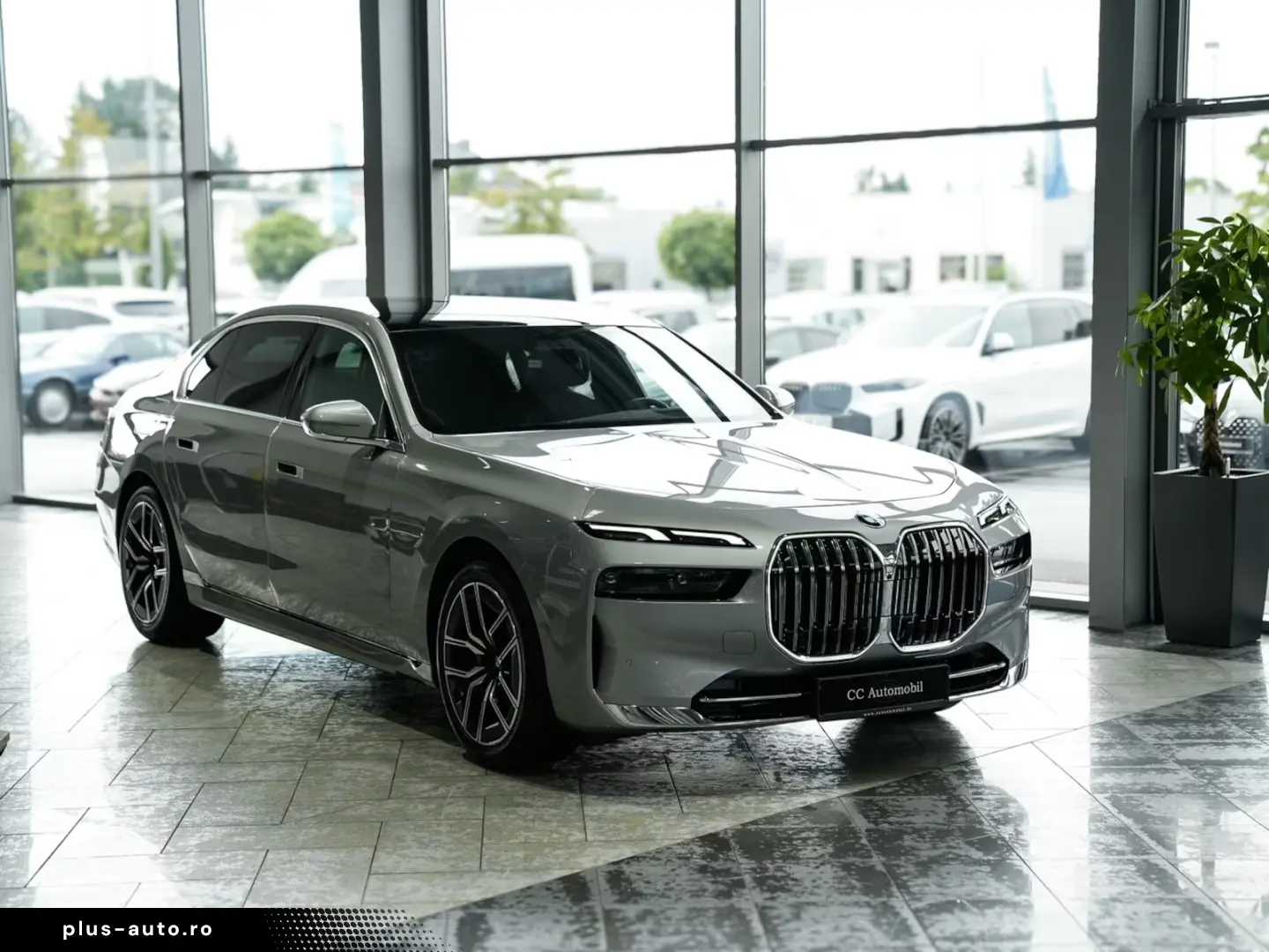 BMW 740 d xDrive B&W