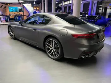 MASERATI MY24 Granturismo Trofeo Grigio Maratea Matt Neue