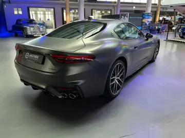 MASERATI MY24 Granturismo Trofeo Grigio Maratea Matt Neue