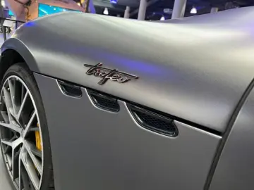 MASERATI MY24 Granturismo Trofeo Grigio Maratea Matt Neue