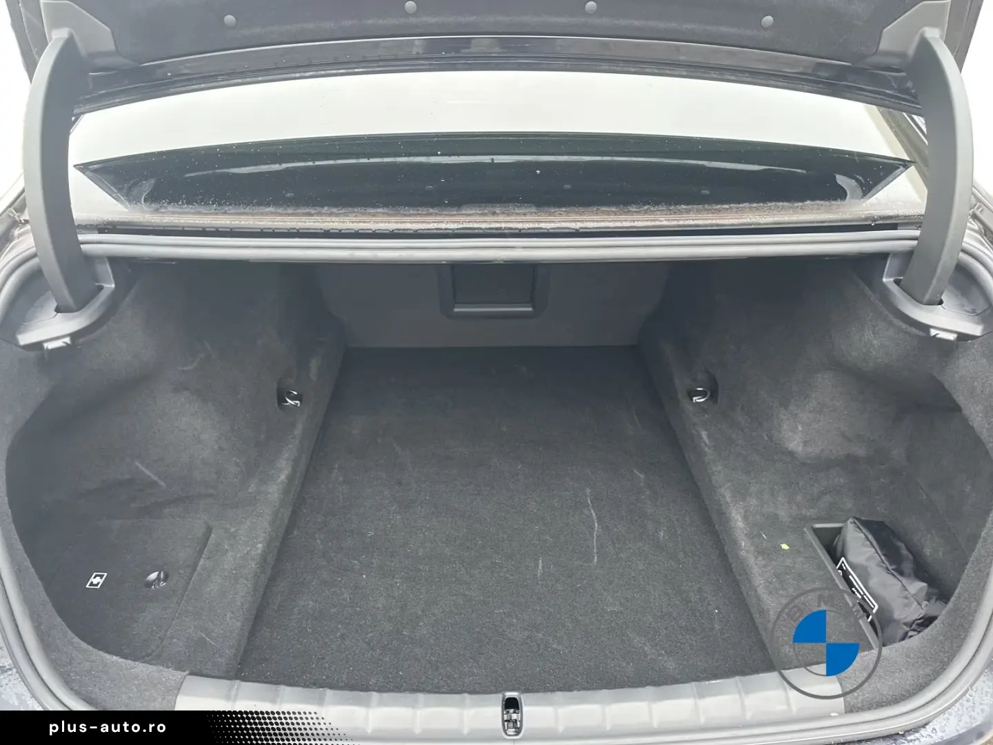 BMW 740 d xDrive M Sport 21  AHK