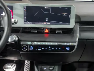 Hyundai IONIQ 5  Uniq