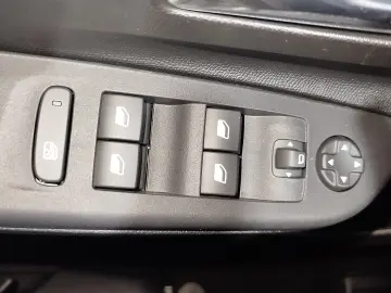 autovehicul  nou  OPEL CORSA EDITION 1.2 Benzina 100CP MT6