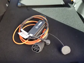 TOYOTA Prius 2.0l Plug-in Hybrid Executive