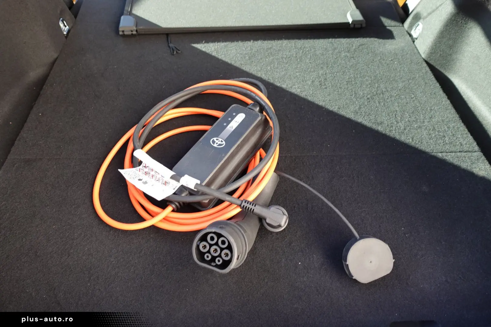 TOYOTA Prius 2.0l Plug-in Hybrid Executive