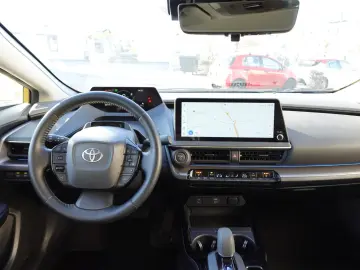 TOYOTA Prius 2.0l Plug-in Hybrid Executive