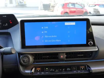 TOYOTA Prius 2.0l Plug-in Hybrid Executive