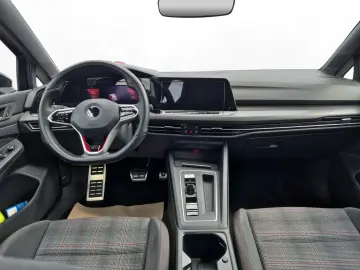 VW Golf VIII GTI 2.0 TSI DSG AHK RüKa Matrix ACC
