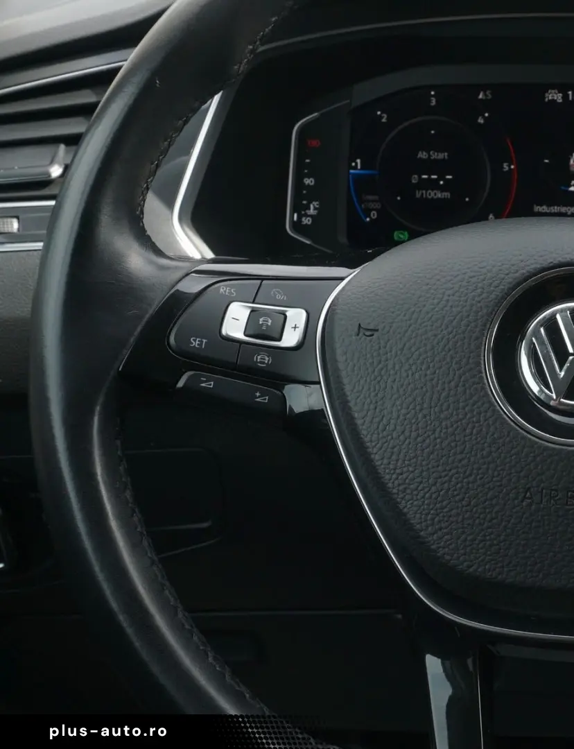 VW Tiguan Allspace R line 4Motion 2.0 TDI AHK