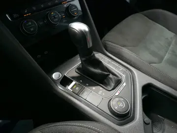 VW Tiguan Allspace R line 4Motion 2.0 TDI AHK