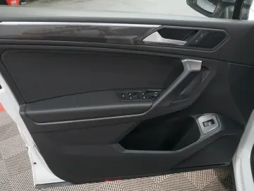 VW Tiguan Allspace R line 4Motion 2.0 TDI AHK