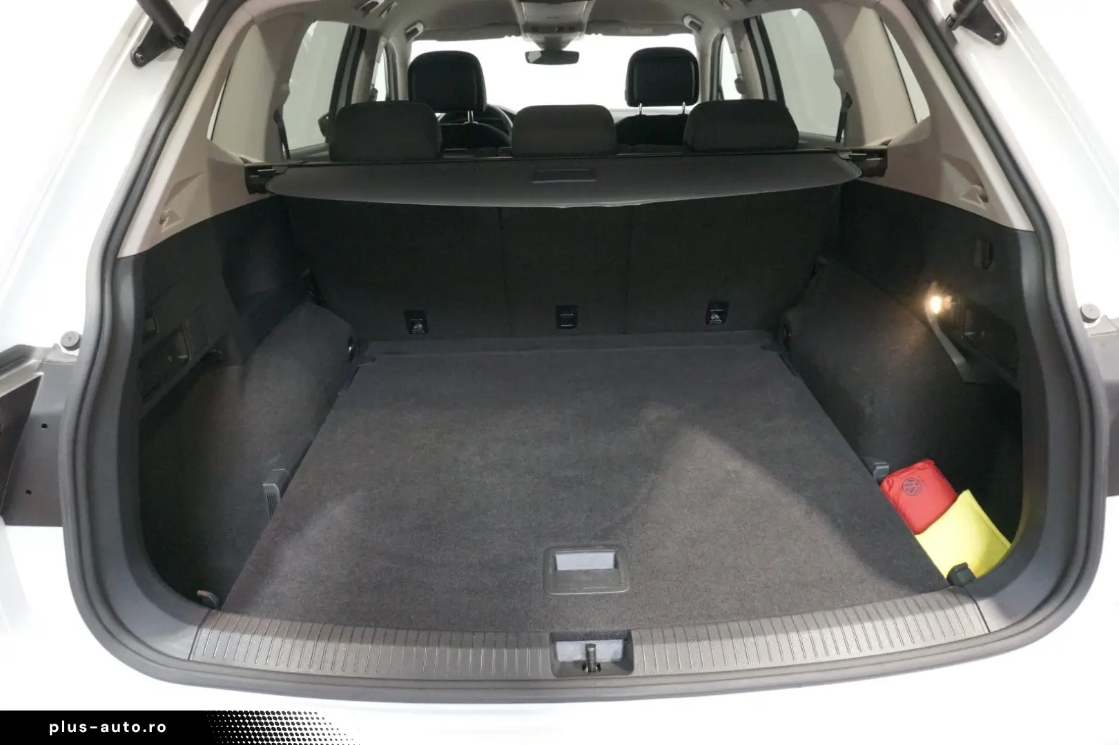 VW Tiguan Allspace R line 4Motion 2.0 TDI AHK