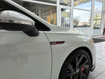 VW Golf VIII Limo GTI Clubsport App-Connect Navi