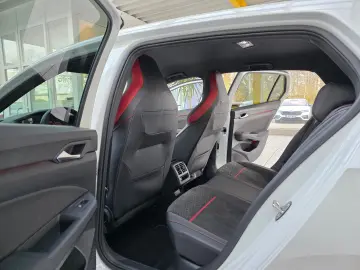 VW Golf VIII Limo GTI Clubsport App-Connect Navi