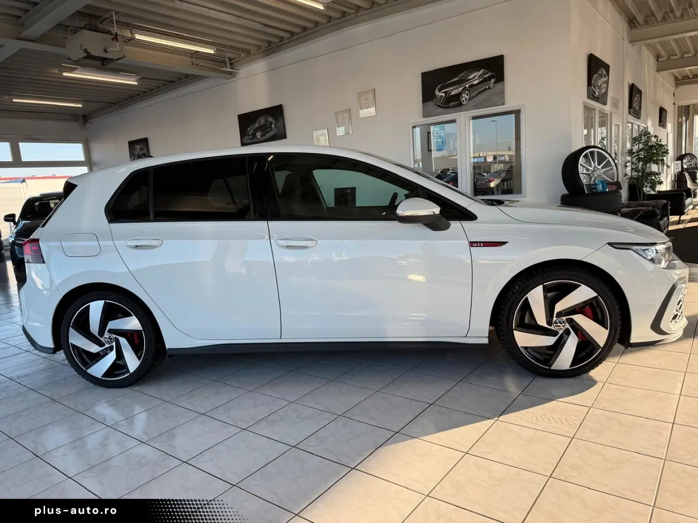 VW Golf VIII 2.0TSI Lim. GTI DSG AMBIENTE NAVI DAB