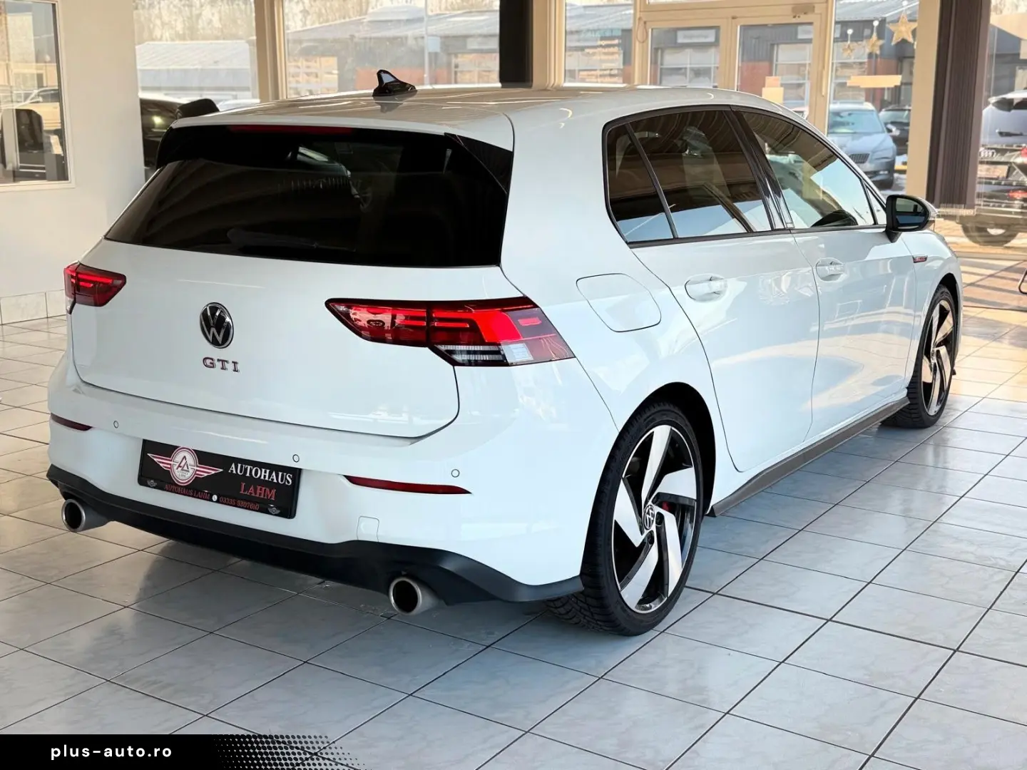 VW Golf VIII 2.0TSI Lim. GTI DSG AMBIENTE NAVI DAB