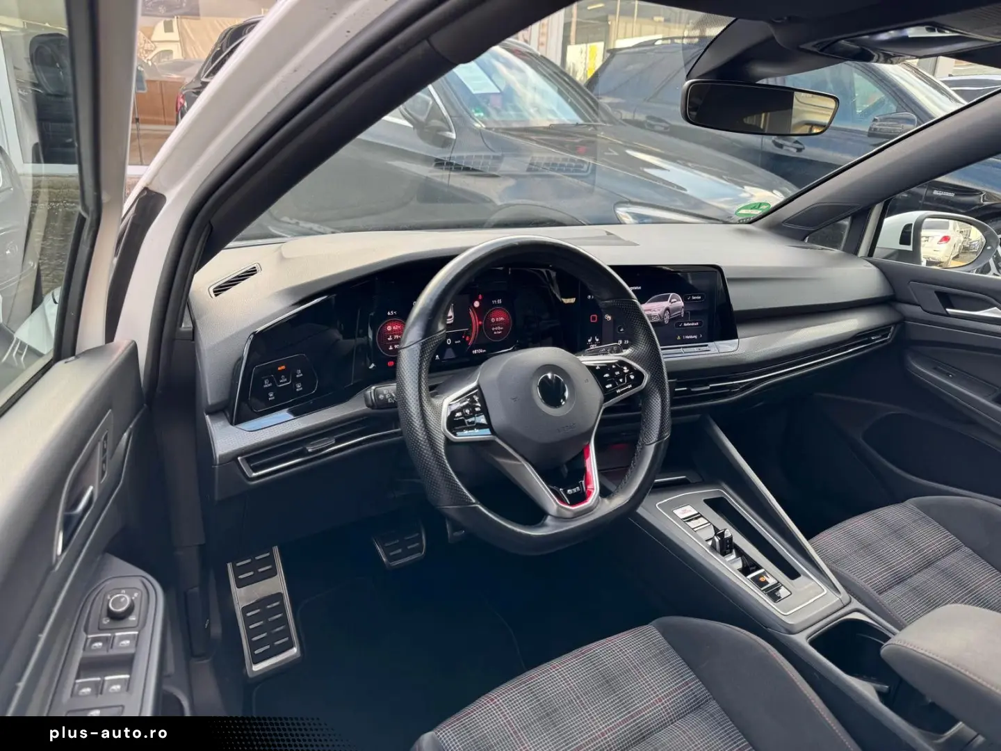 VW Golf VIII 2.0TSI Lim. GTI DSG AMBIENTE NAVI DAB