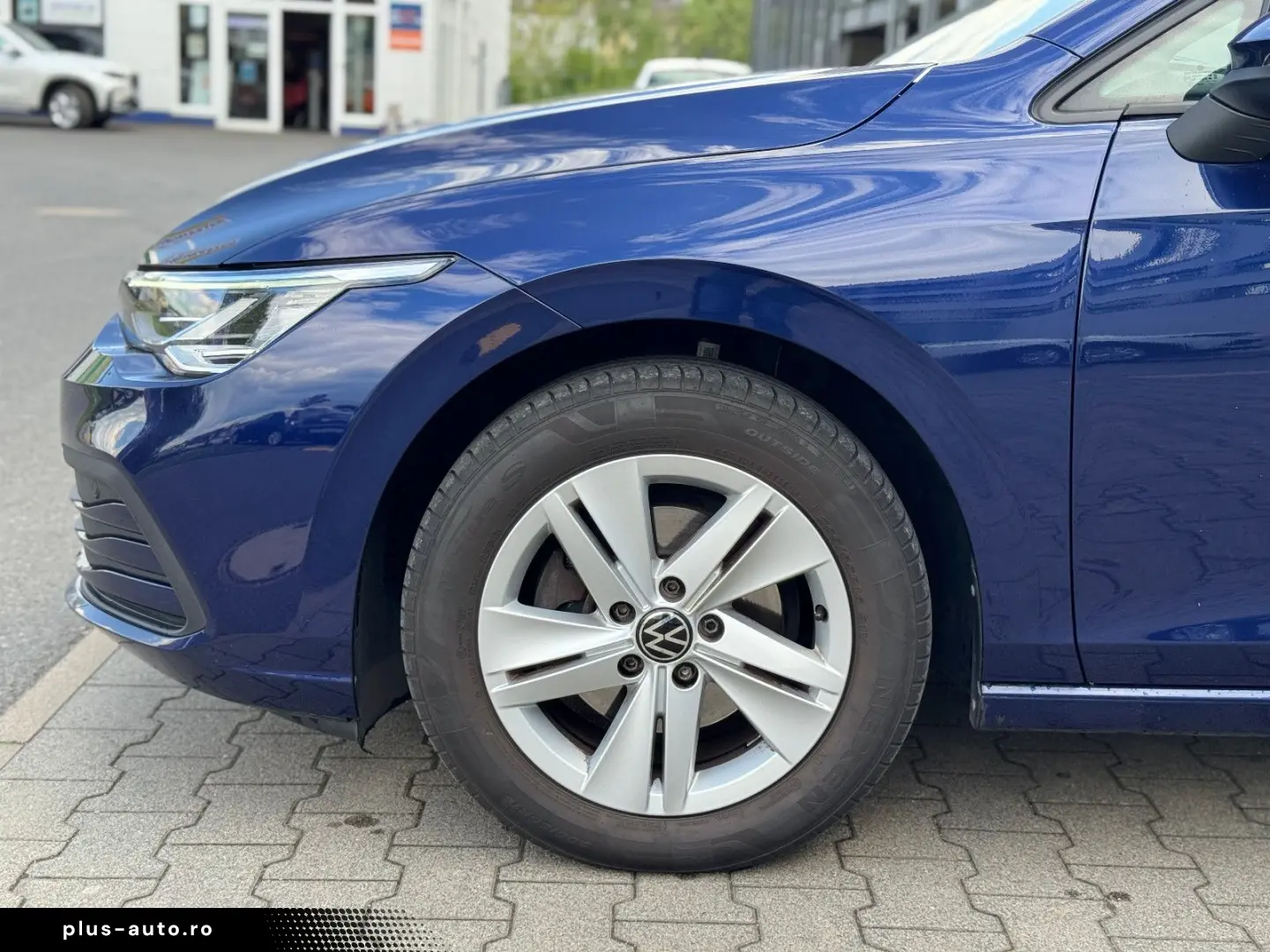 VW Golf VIII Lim. Life eTSI LED Ambilight ACC Spur