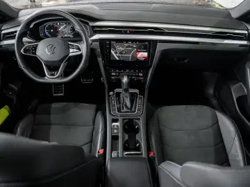 VW Arteon Shooting Brake 2.0 TDI R-Line DSG Pano
