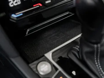 VW Arteon Shooting Brake 2.0 TDI R-Line DSG Pano